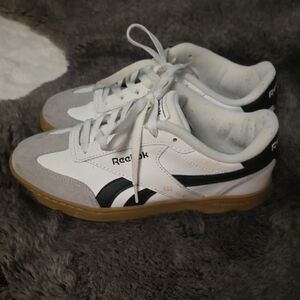 Reebok White and Gray Sneakers with Gum Soles